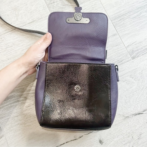 Disney Parks Haunted Mansion Bat Crossbody Purse - Picture 10 of 12